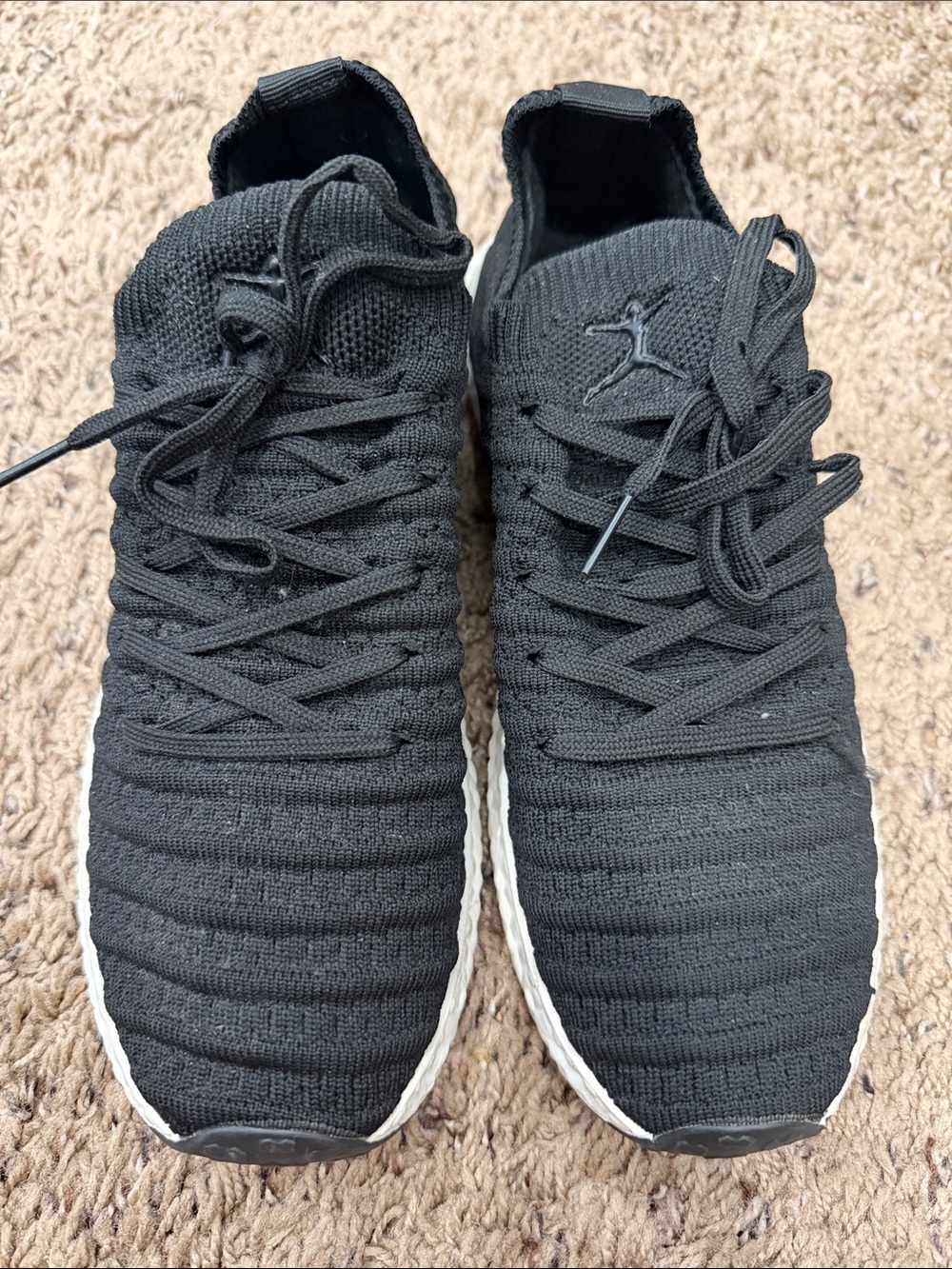 Danskin women’s Black Knit Sneakers with White Soles size 7